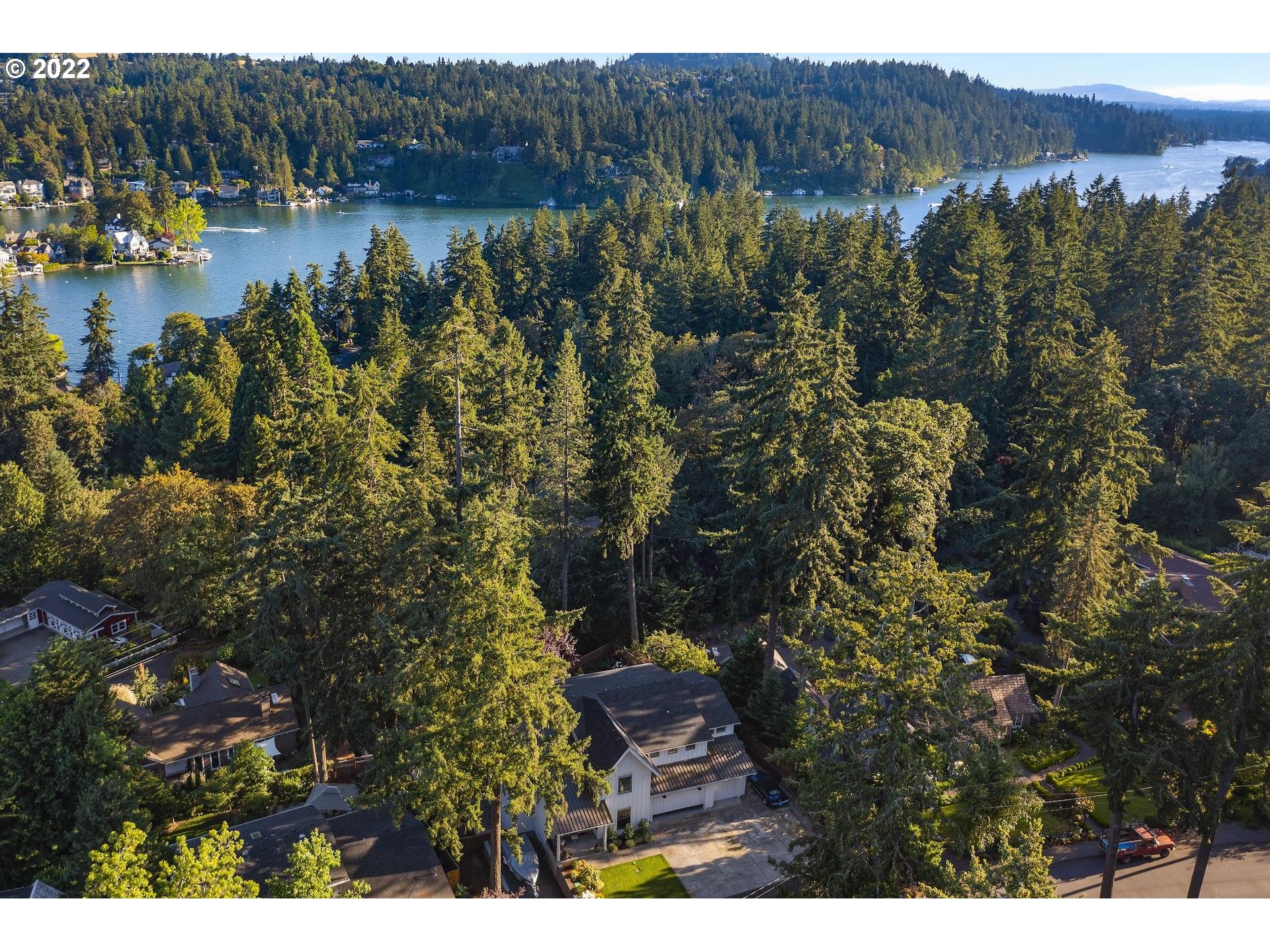 162 Berwick Road Lake Oswego, OR 97034 - Photo 28 of 31 Gallery Image 28