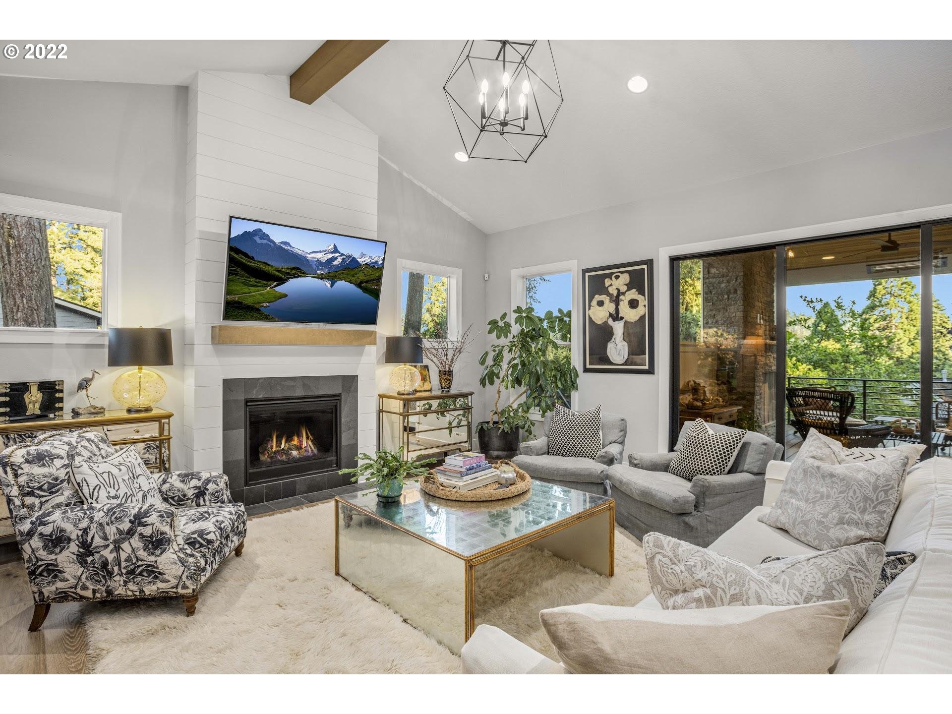 162 Berwick Road Lake Oswego, OR 97034 - Photo 3 of 31 Gallery Image 3