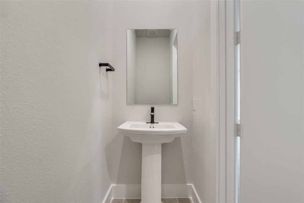 901 Ash Road Plano, TX 75075 - Photo 25 of 27
