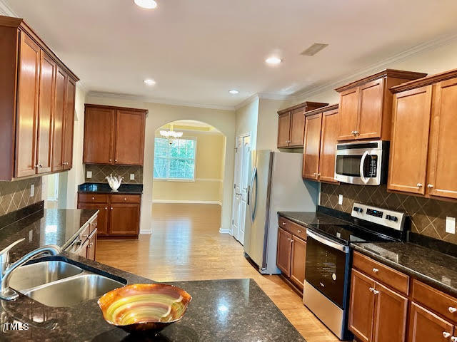 1237 Mantra Court Cary, NC 27513 - Photo 6 of 34 Nihat p.12