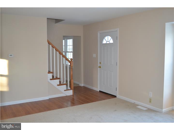 620 Surrey Road Sewell, NJ 08080 - Photo 17 of 24 Foyer