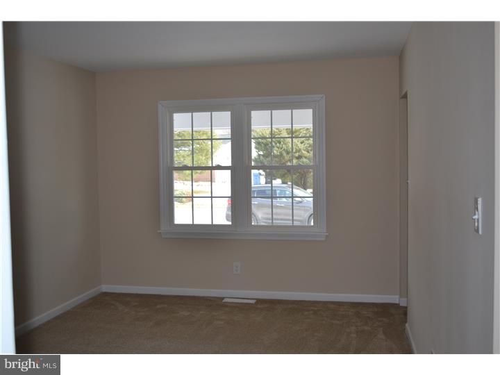 620 Surrey Road Sewell, NJ 08080 - Photo 9 of 24 Family Room