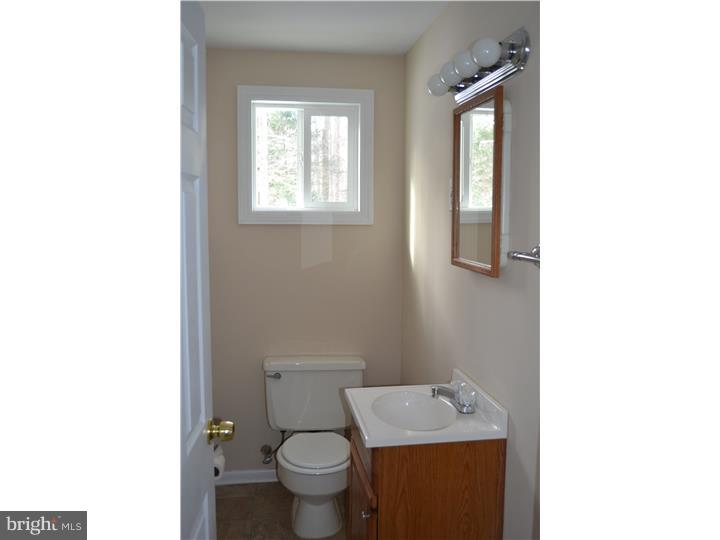 620 Surrey Road Sewell, NJ 08080 - Photo 10 of 24 Bathroom