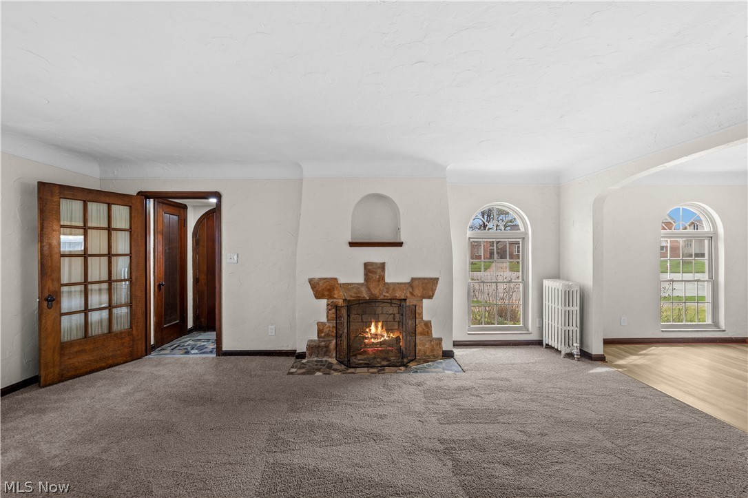 6098 Manchester Road Parma, OH 44129 - Photo 4 of 41