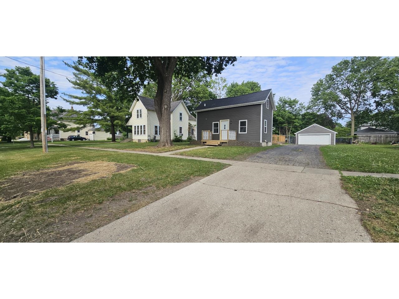 831 Harrison Avenue Beloit, WI 53511 - Photo 2 of 34