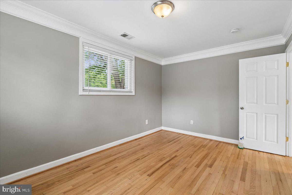 3402 Rutgers Street Hyattsville, MD 20783 - Photo 29 of 53 Second Bedroom