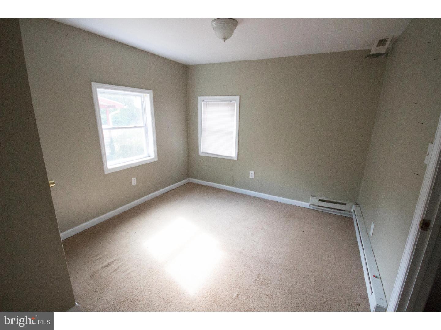 127 Cove Road Deptford, NJ 08051 - Photo 4 of 9 Gallery Image 4