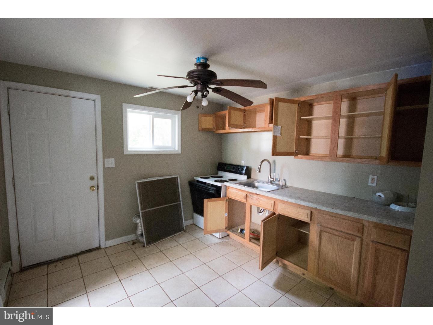127 Cove Road Deptford, NJ 08051 - Photo 6 of 9 Gallery Image 6