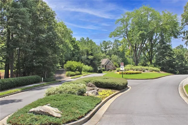 $1,275,000 | 440 Guildhall Grove, Alpharetta, GA 30022