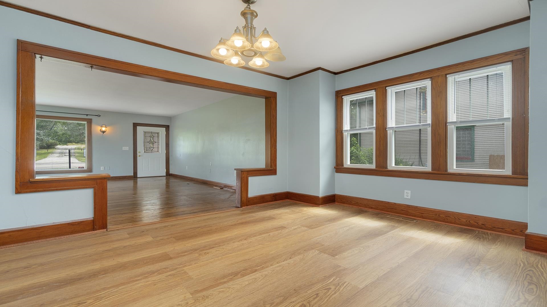 10374 Main Street Roscoe, IL 61073 - Photo 12 of 29 Gallery Image 12