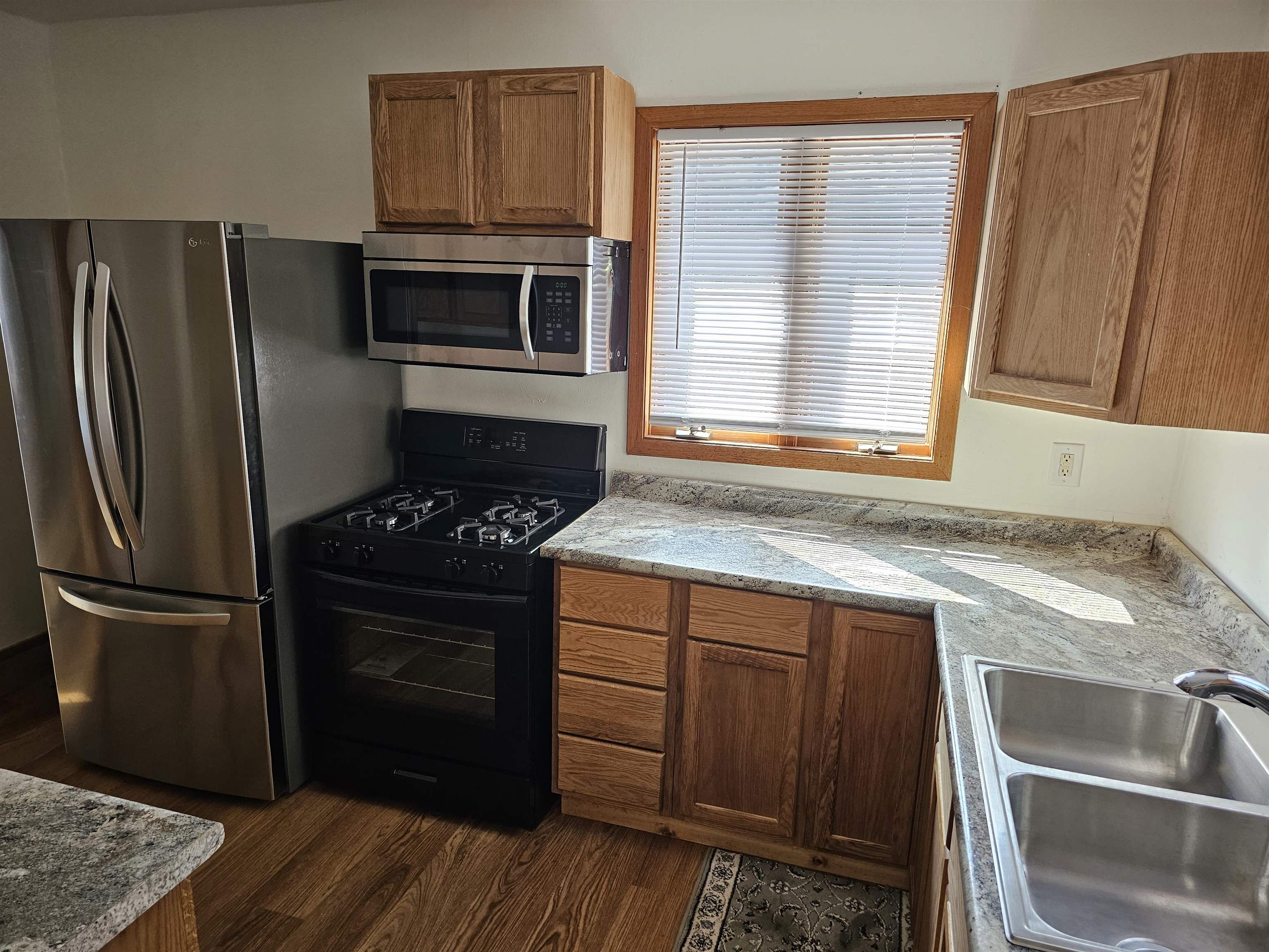 10374 Main Street Roscoe, IL 61073 - Photo 18 of 29 Gallery Image 18