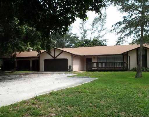 19656 South 118th Trail South Boca Raton, FL 33498 - Photo 1 of 5 Primary Photo