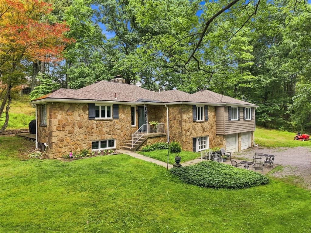 65 Dietrich Road Pittsburgh, PA 15238 - Photo 3 of 44 Gallery Image 3