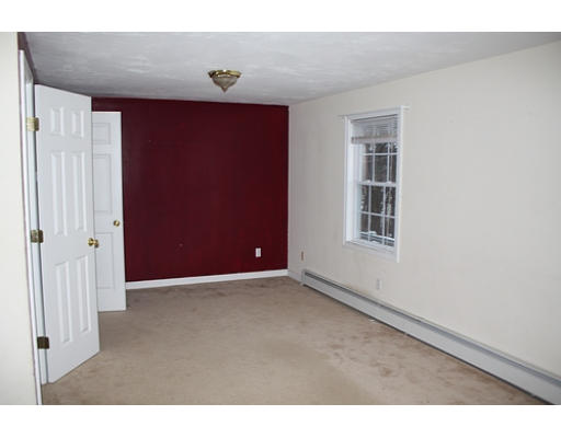 49 Malvern Road Worcester, MA 01610 - Photo 5 of 10 Gallery Image 5