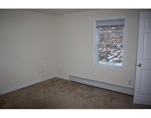 49 Malvern Road Worcester, MA 01610 - Photo 7 of 10 Gallery Image 7