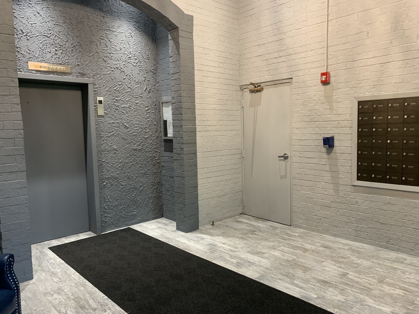 450 Plum Creek Drive, Unit 310 Wheeling, IL 60090 - Photo 13 of 14