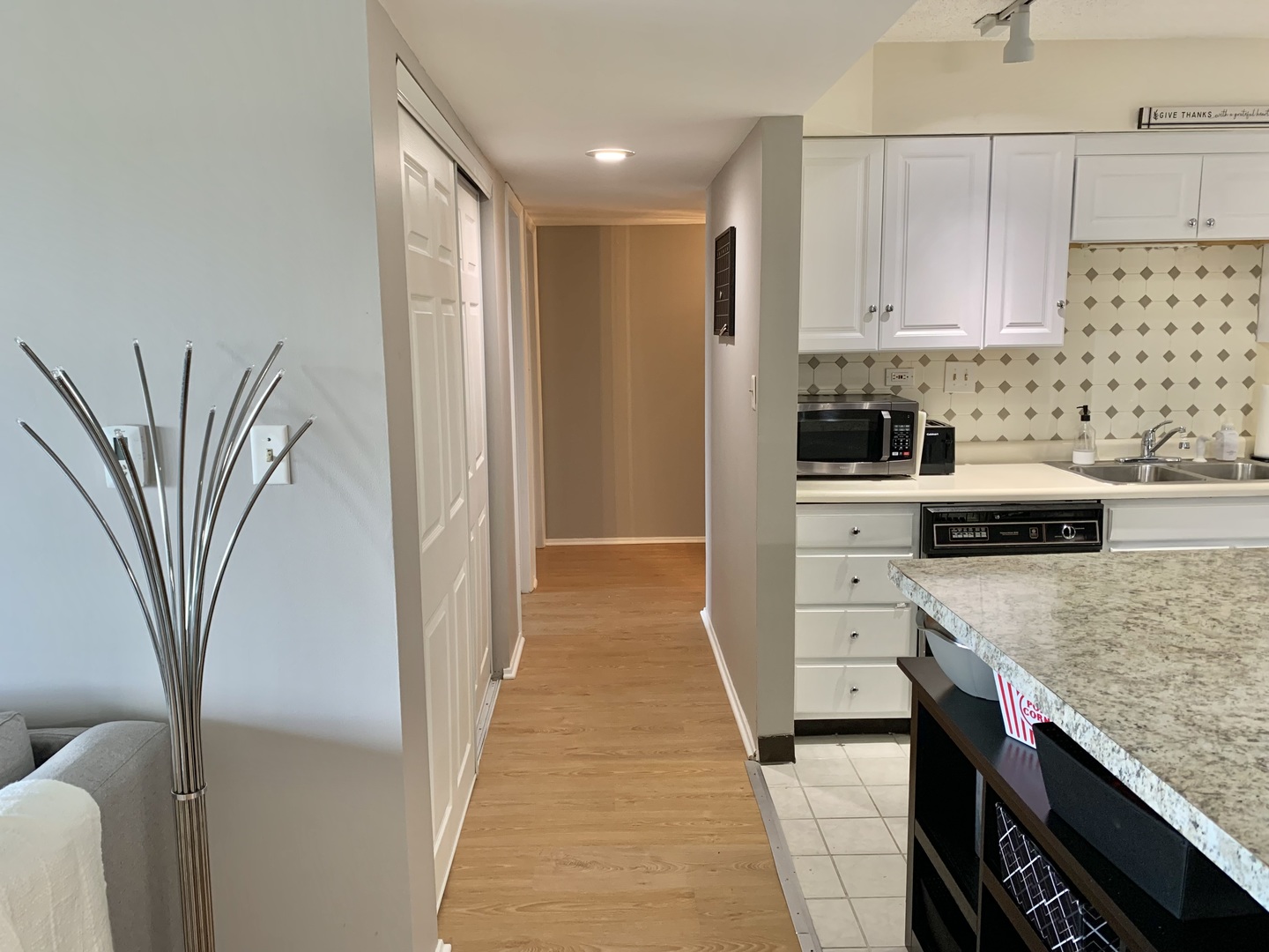 450 Plum Creek Drive, Unit 310 Wheeling, IL 60090 - Photo 5 of 14