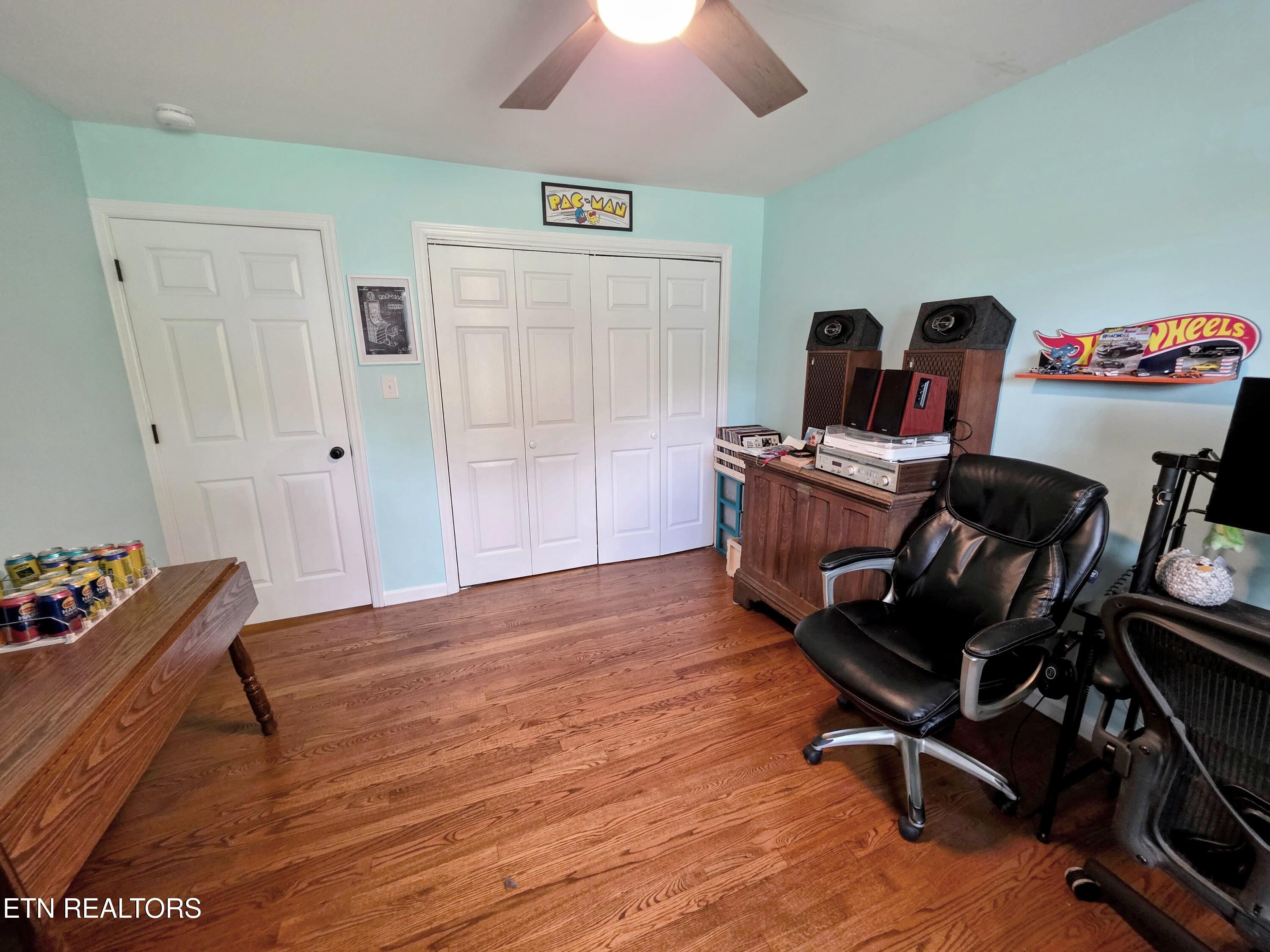 3625 Cunningham Road Knoxville, TN 37918 - Photo 24 of 35 BEDROOM 3