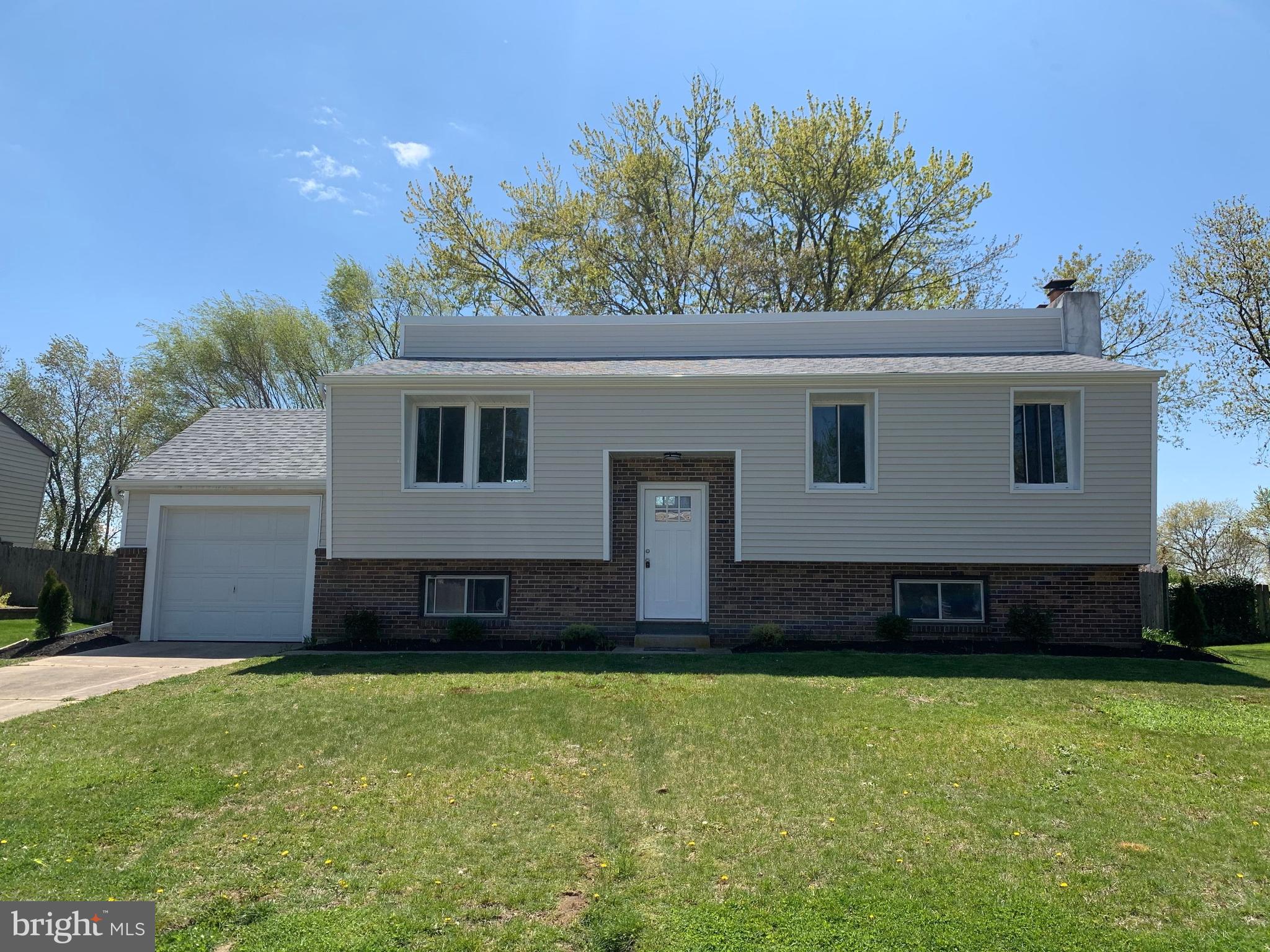 5 Polaris Road Sewell, NJ 08080 - Photo 1 of 21