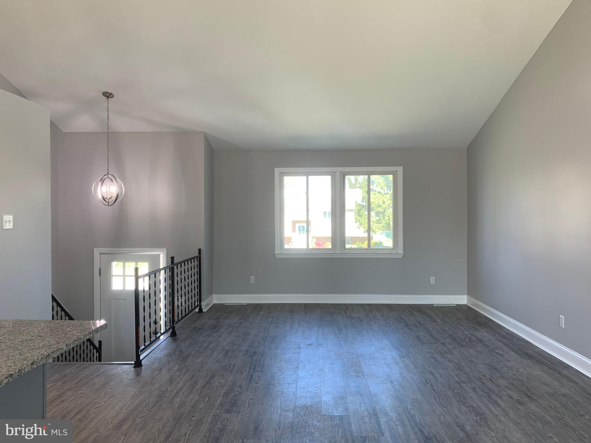 5 Polaris Road Sewell, NJ 08080 - Photo 2 of 21
