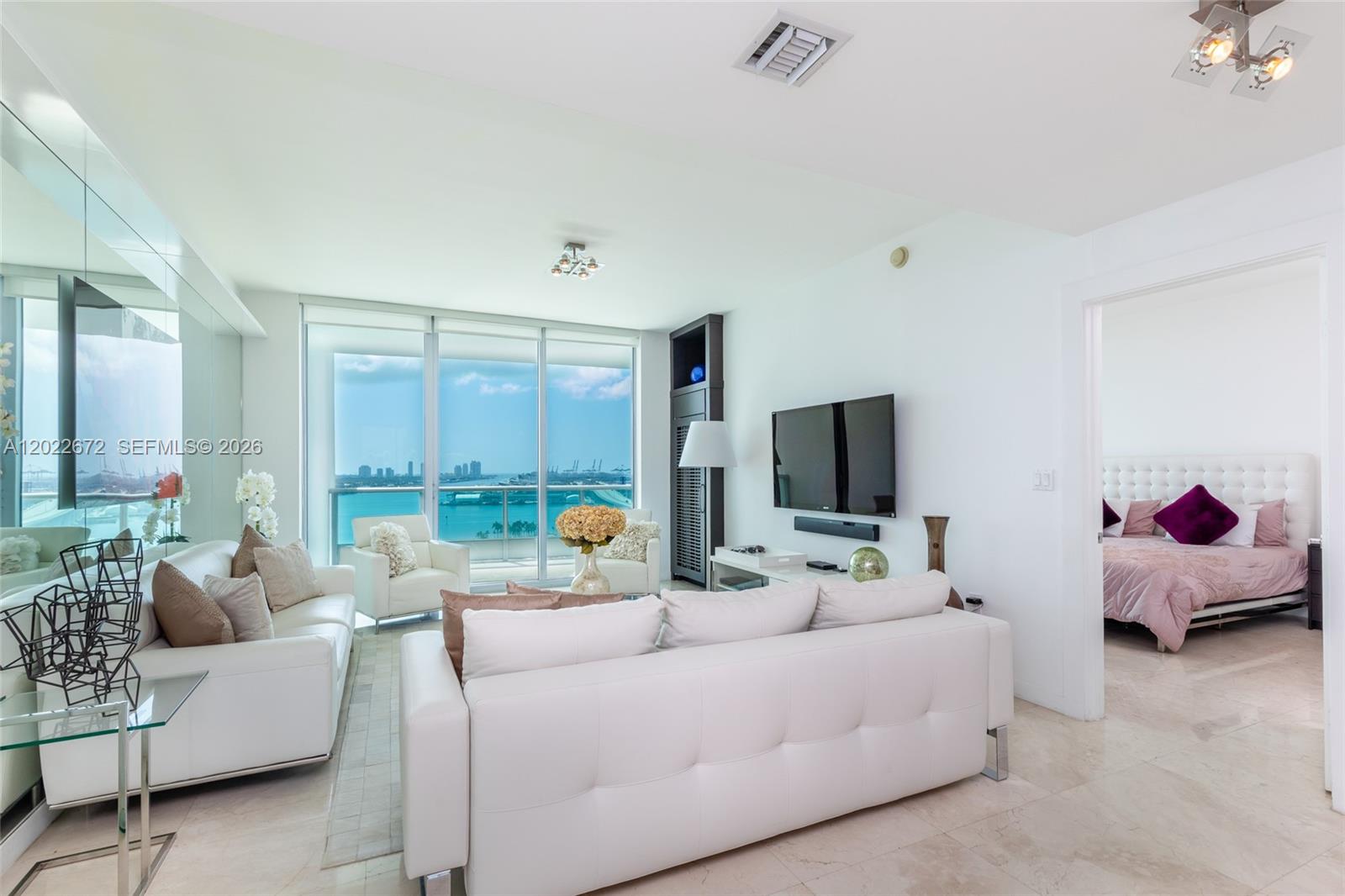 900 Biscayne Boulevard, Unit 2002 Miami, FL 33132 - Photo 11 of 38