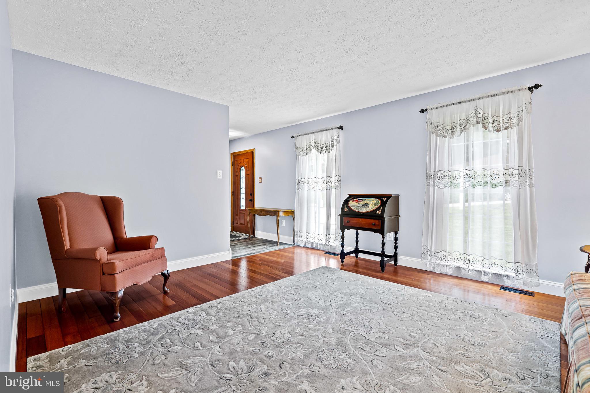 99 Shortcross Road Linthicum Heights, MD 21090 - Photo 5 of 31