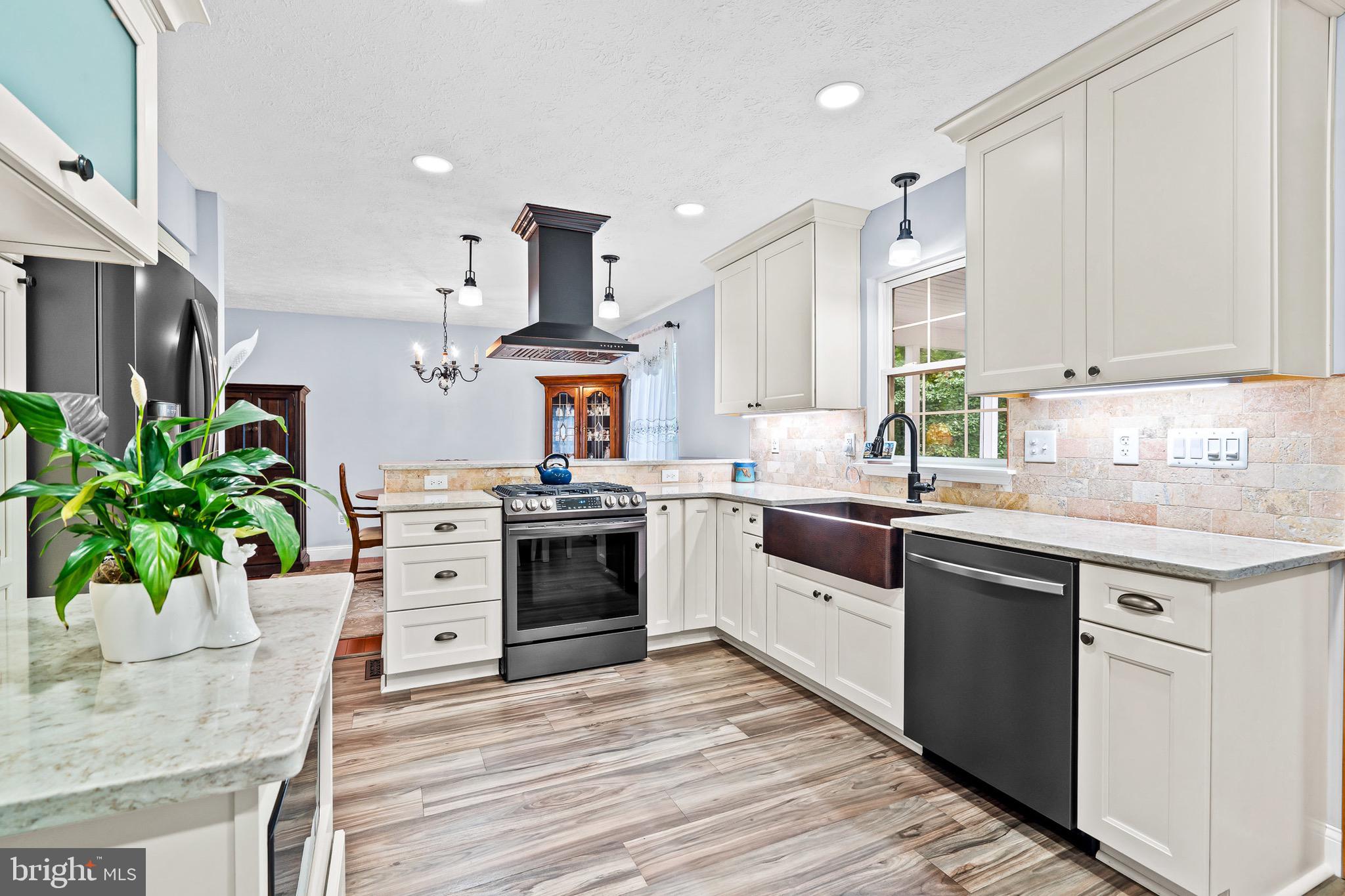 99 Shortcross Road Linthicum Heights, MD 21090 - Photo 8 of 31
