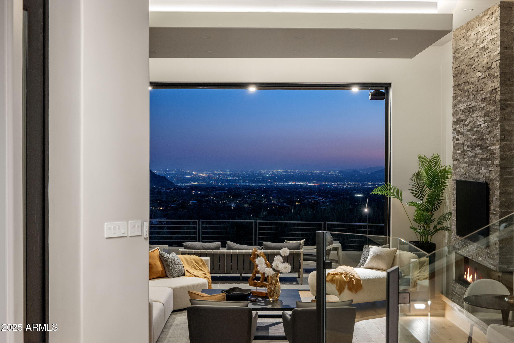 10040 East Happy Valley Road, Unit 1039 Scottsdale, AZ 85255 - Photo 42 of 60 Great Room Views