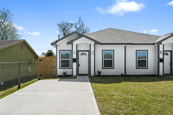 $1,715 | 142 Calloway Street, Unit A, Houston, TX 77029