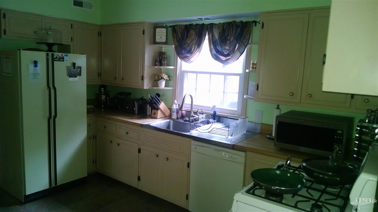 1505 Hickory Street Fort Wayne, IN 46802 - Photo 7 of 20 Gallery Image 7