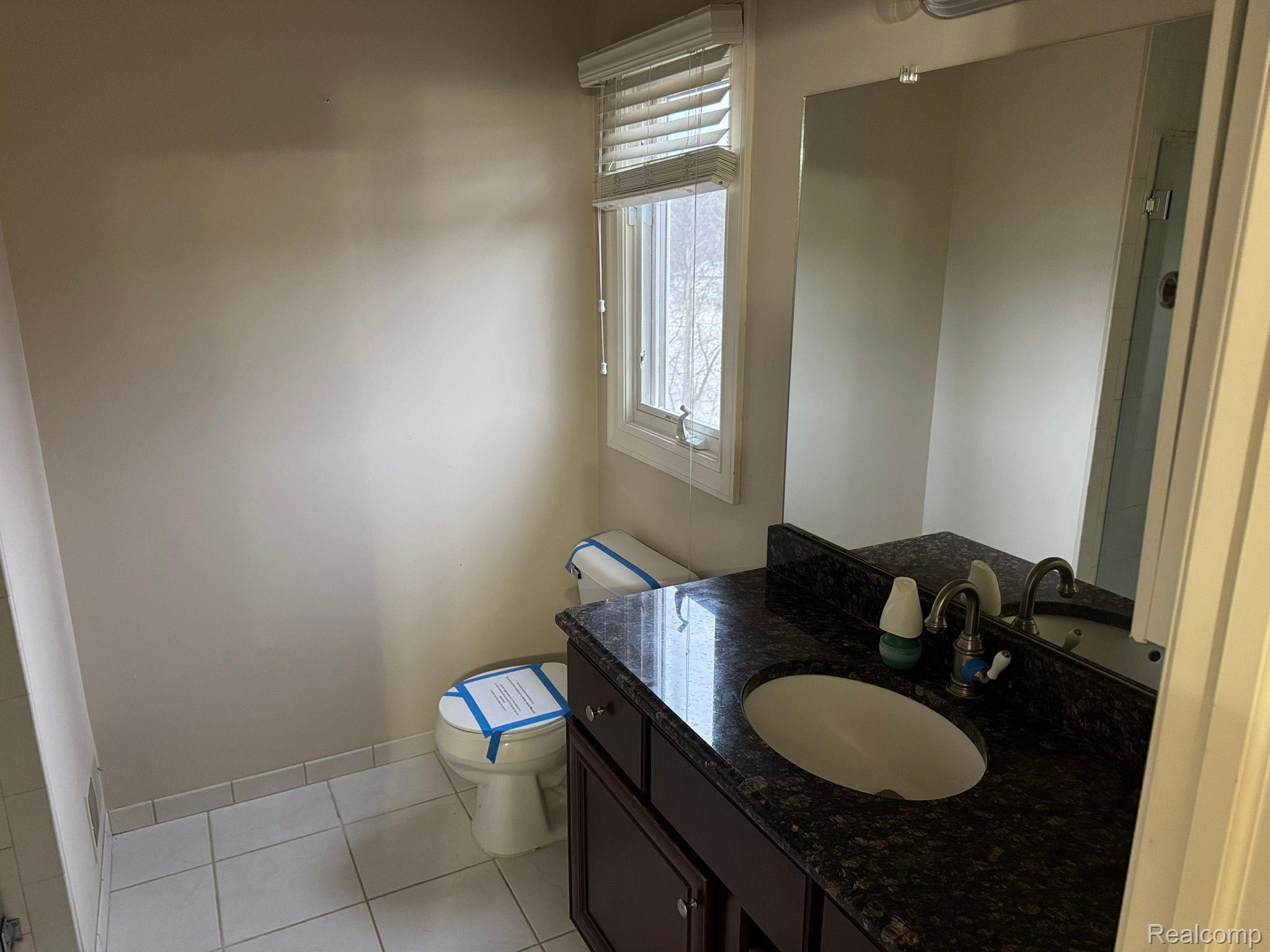 444 Kennebunk Drive Rochester, MI 48306 - Photo 16 of 25 Gallery Image 16