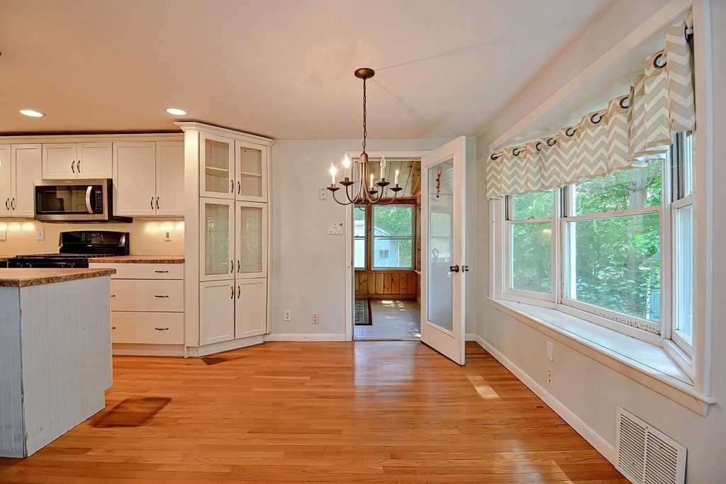 102 River Road Norfolk, MA 02056 - Photo 11 of 32 Gallery Image 11
