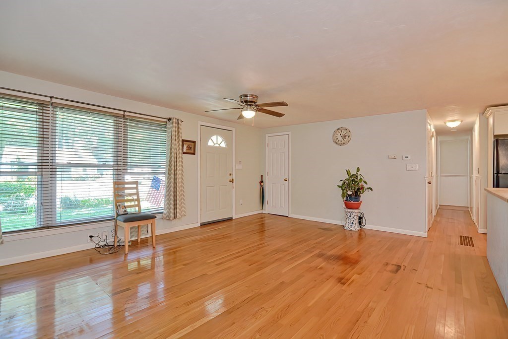 102 River Road Norfolk, MA 02056 - Photo 15 of 32 Gallery Image 15