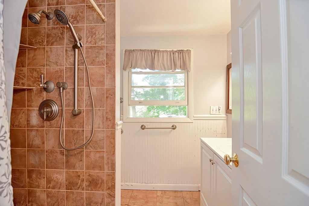 102 River Road Norfolk, MA 02056 - Photo 29 of 32 Gallery Image 29