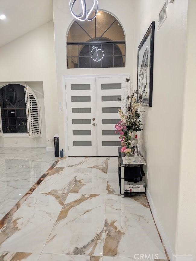 10452 Circulo De Juarez Fountain Valley, CA 92708 - Photo 4 of 34