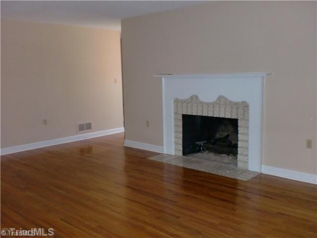 1309 Coventry Road High Point, NC 27262 - Photo 7 of 16 Living Room.