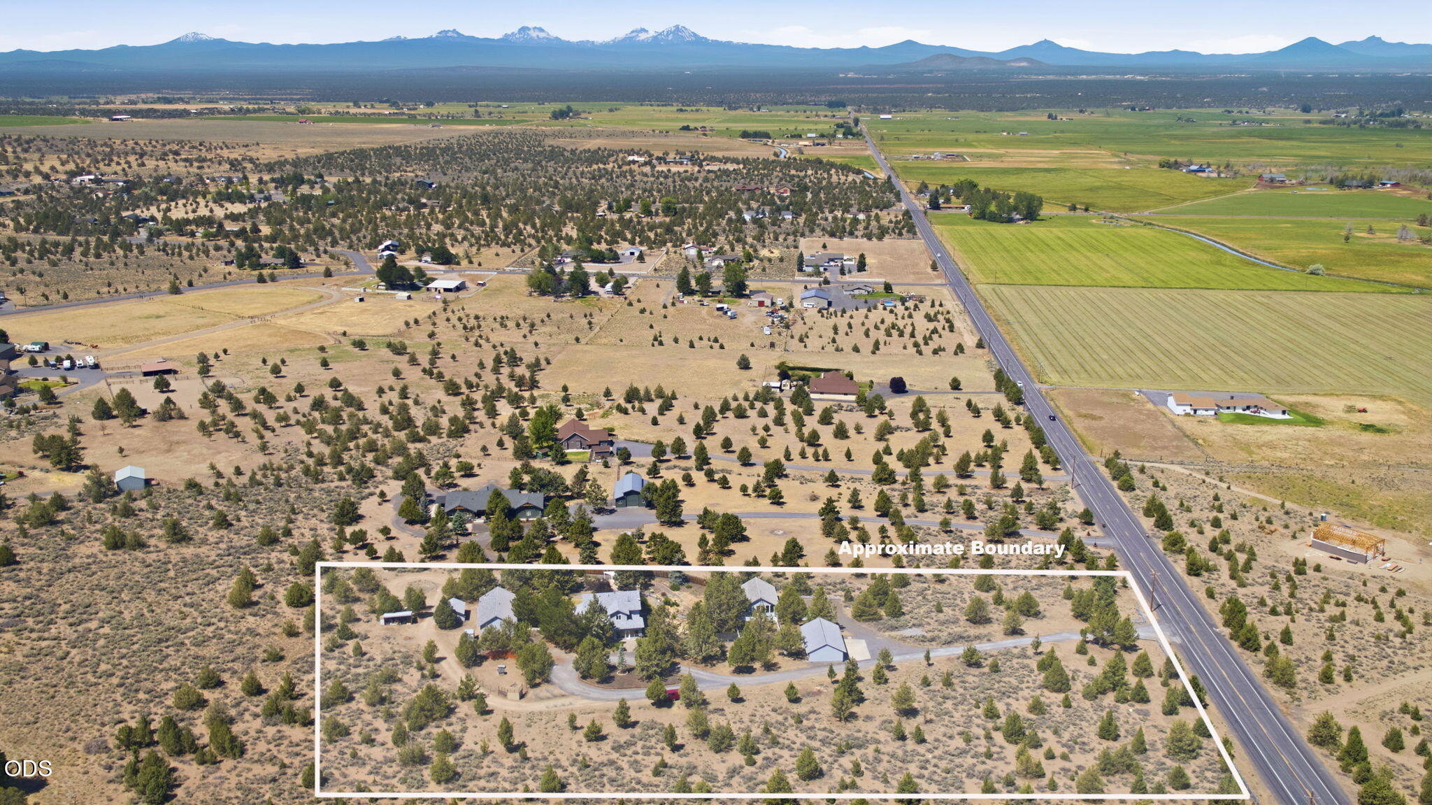 11912 South W Riggs Road Powell Butte, OR 97753 - Photo 3 of 42
