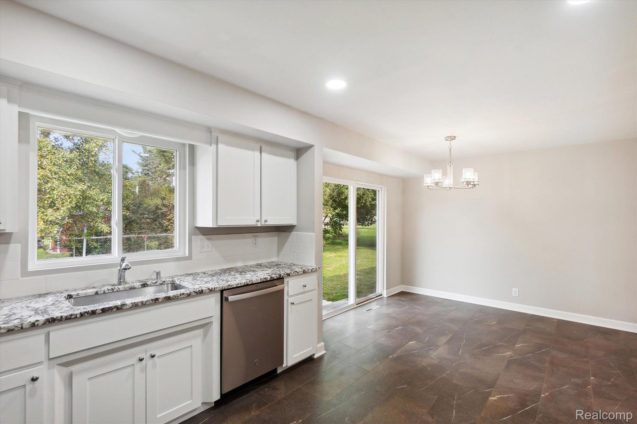 2067 North Genesee Road Burton, MI 48509 - Photo 12 of 27