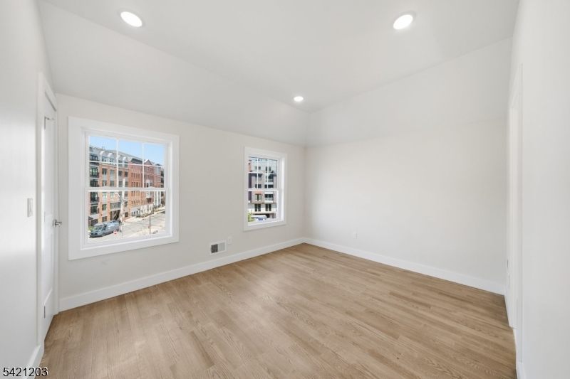 33 Clinton Place Morristown, NJ 07960 - Photo 11 of 24 an empty room with windows