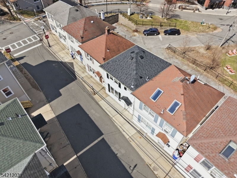 33 Clinton Place Morristown, NJ 07960 - Photo 22 of 24 an aerial view of a house
