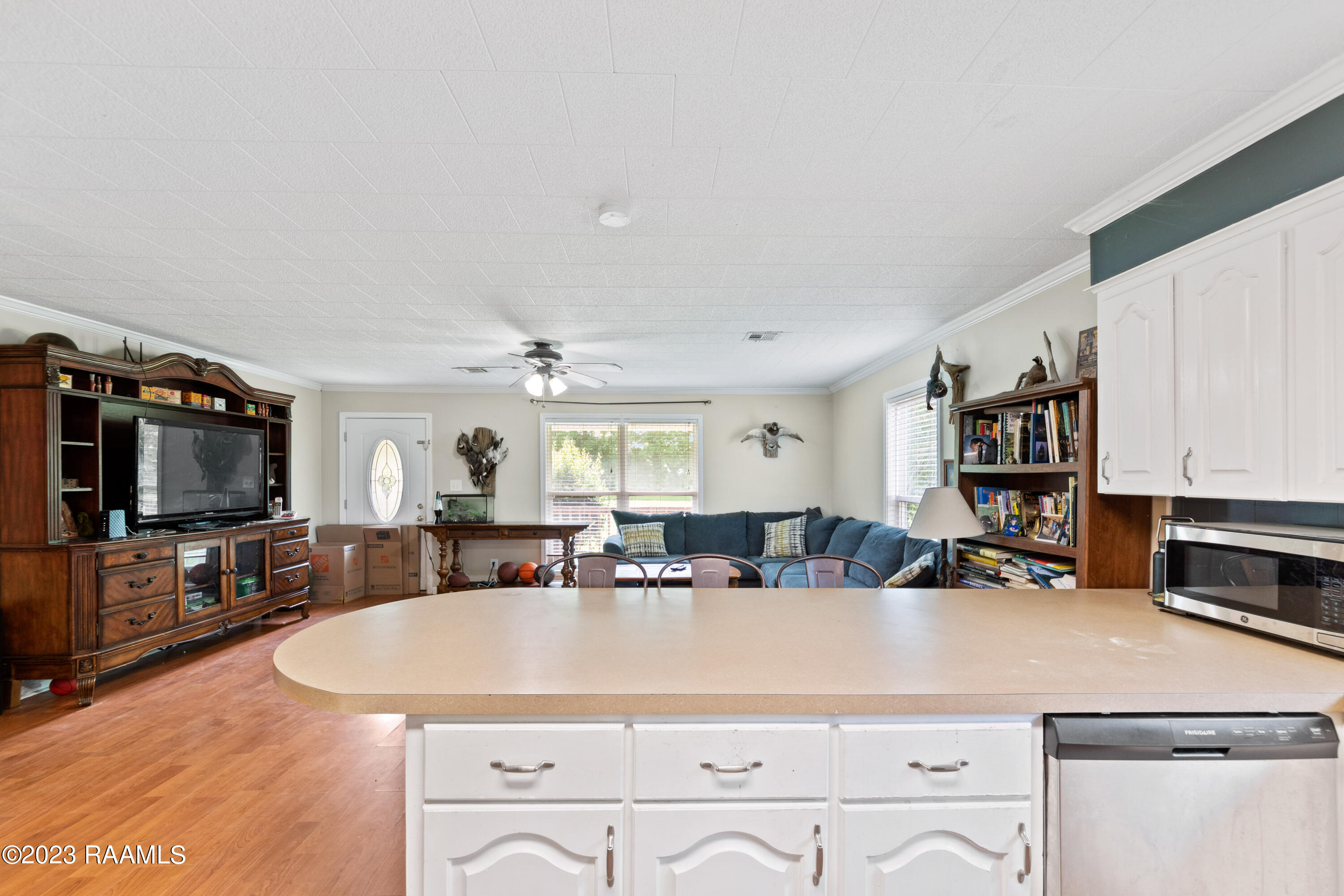 907 North Larriviere Road Broussard, LA 70592 - Photo 10 of 29 Gallery Image 10