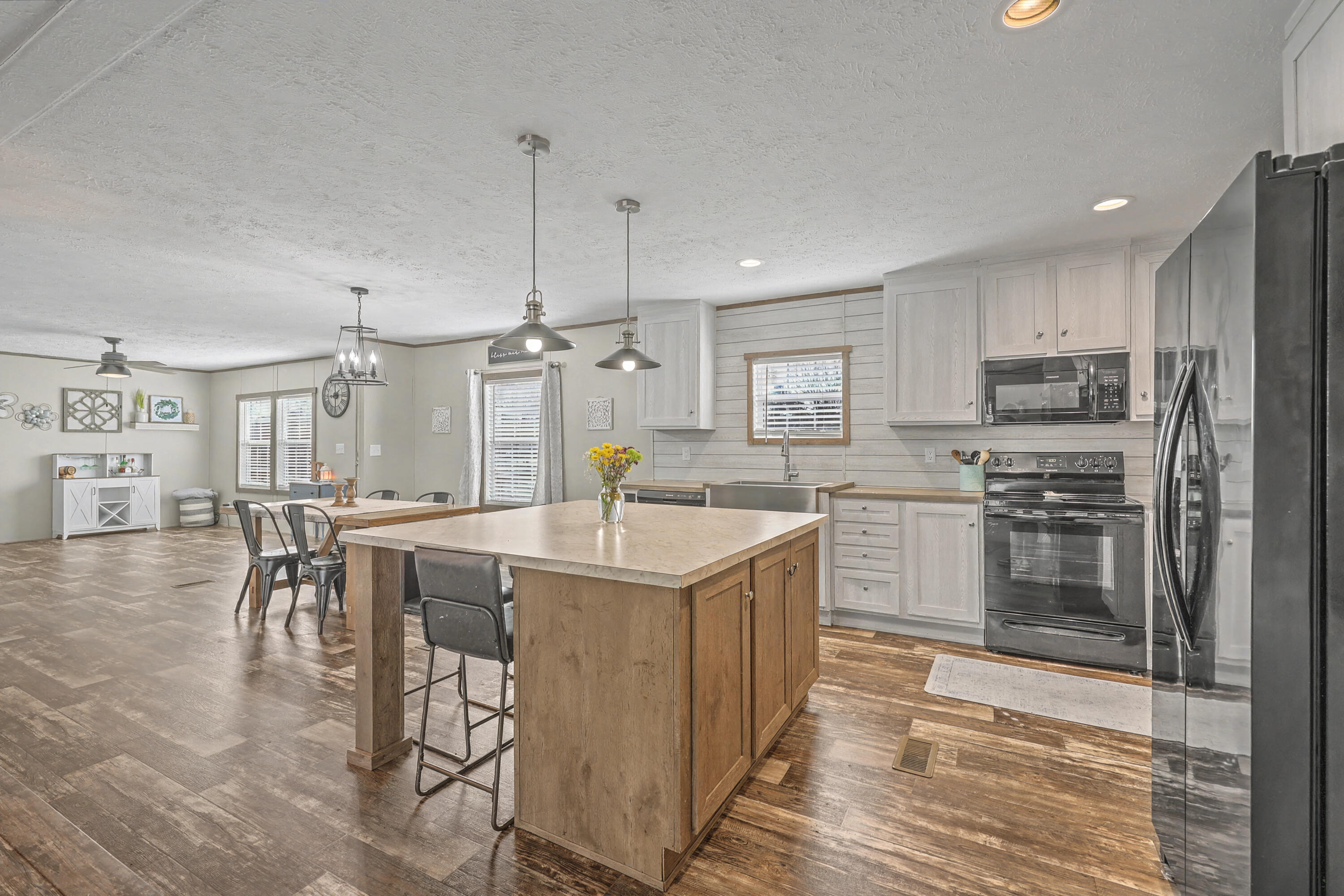 964 Tiger Loop St. Stephen, SC 29479 - Photo 13 of 39 Kitchen
