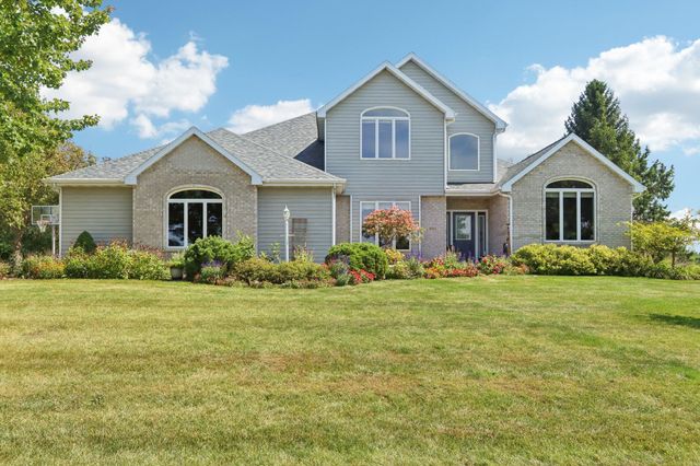 $560,000 | N4142 Eagle Drive, Brodhead, WI 53520
