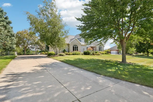 $575,000 | N4142 Eagle Drive, Brodhead, WI 53520