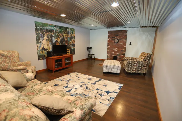 $275,000 | 127 Sloan Street, Newport, VT 05855