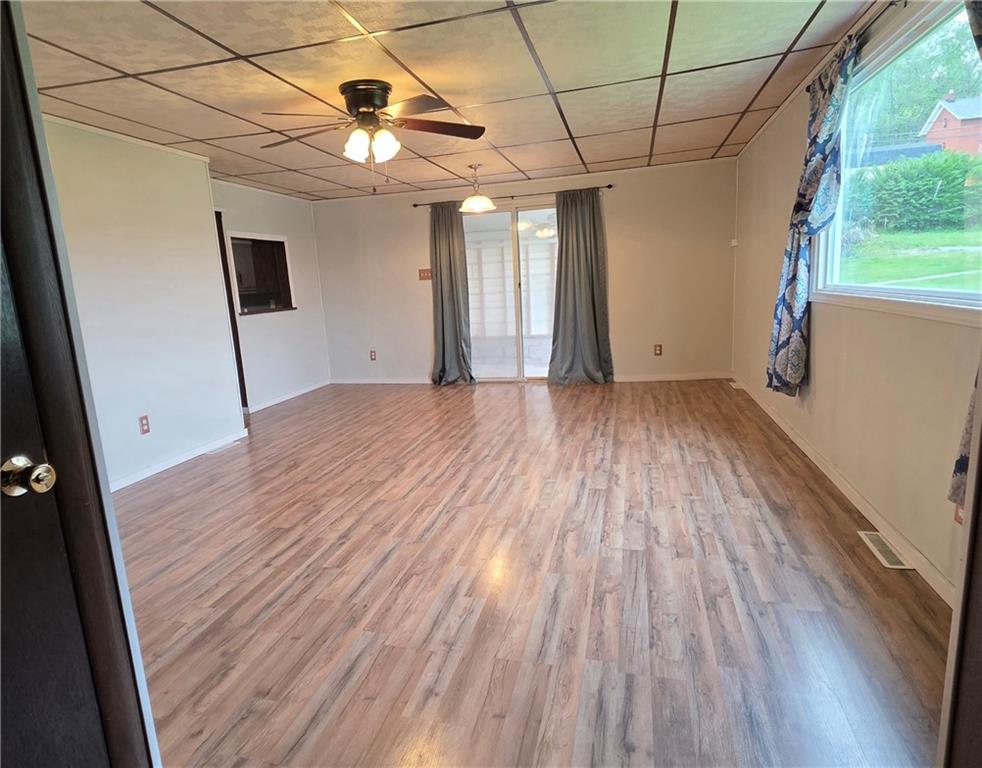 395 Spring Street Yukon, PA 15698 - Photo 8 of 33 Gallery Image 8