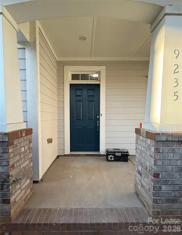 $2,950 | 9235 Island Overlook Court, Cornelius, NC 28031