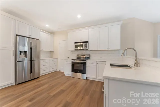 $2,850 | 9235 Island Overlook Court, Cornelius, NC 28031