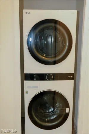 a close up view of washer and dryer
