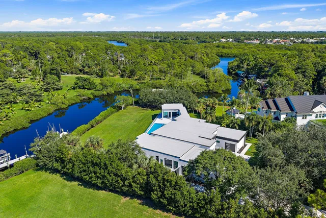 $7,775,000 | 8309 Southeast Rivers Edge Street, Jupiter, FL 33458